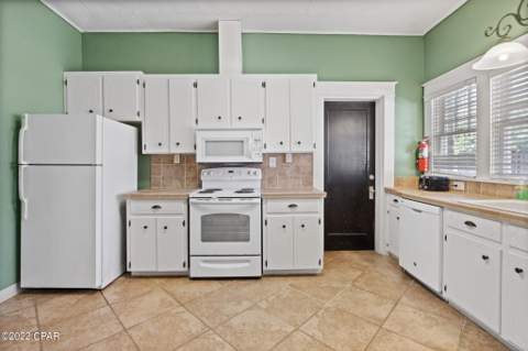 896 Main Street, Chipley FL - photo 8 of 42