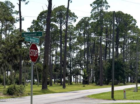 2203 Monument Avenue, Port St Joe FL - photo 18 of 28