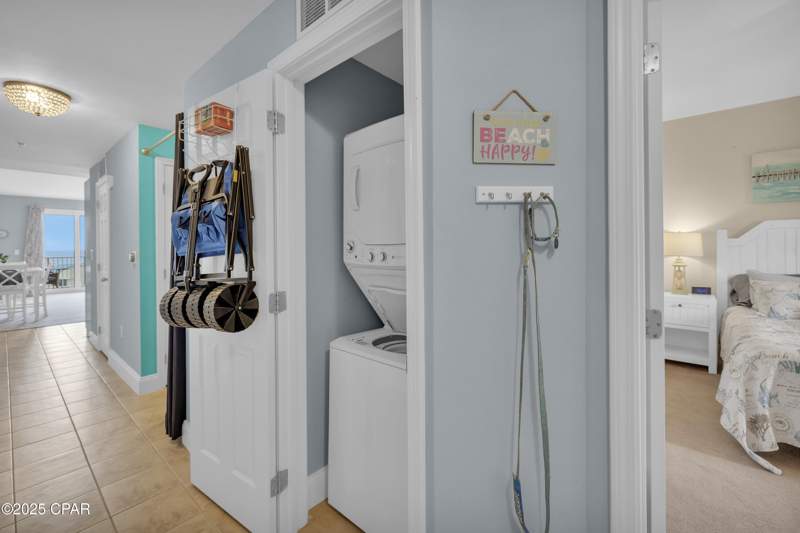 1 bedroom Condominium at 9860 S Thomas Drive 1304, Laketown Wharf, Panama City Beach — photo 4