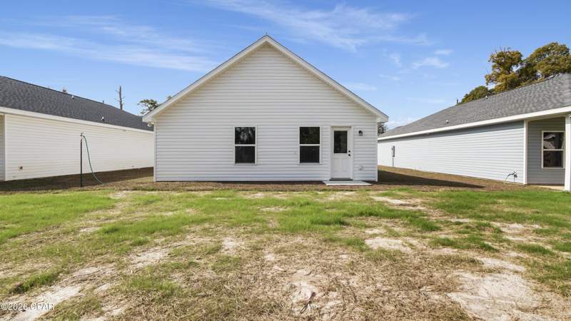 3 bedroom SingleFamilyResidence at 1142 Mulberry Avenue, N Highland, Panama City — photo 2