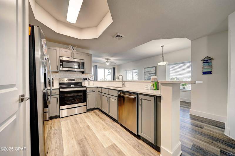 3 bedroom Condominium at 15928 Front Beach Road 3-212, Calypso Towers III, Panama City Beach — photo 5