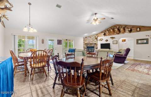 2942 Paradise Lakes Road, Chipley FL - photo 15 of 39