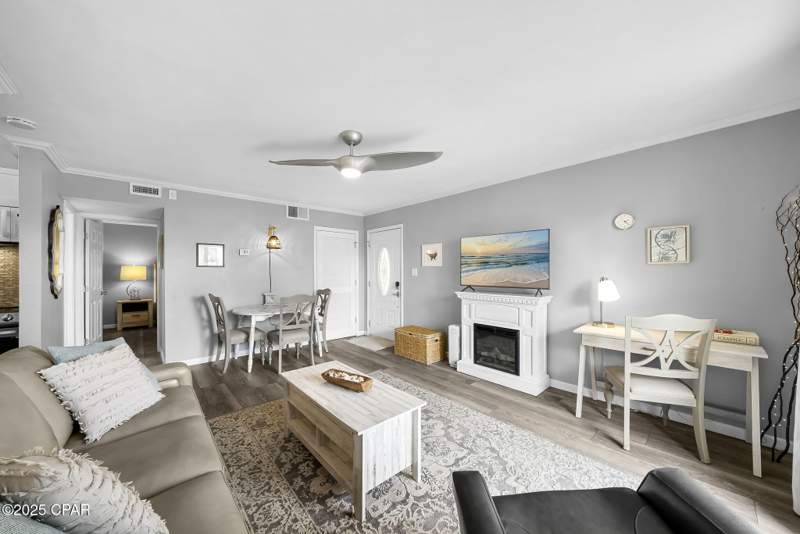 1 bedroom Condominium at 17462 Front Beach Road 10C3, Horizon South I, Panama City Beach — photo 2