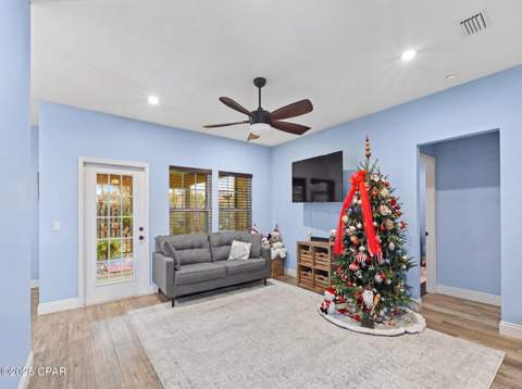 1008 E 10th Street, Lynn Haven FL - photo 12 of 42