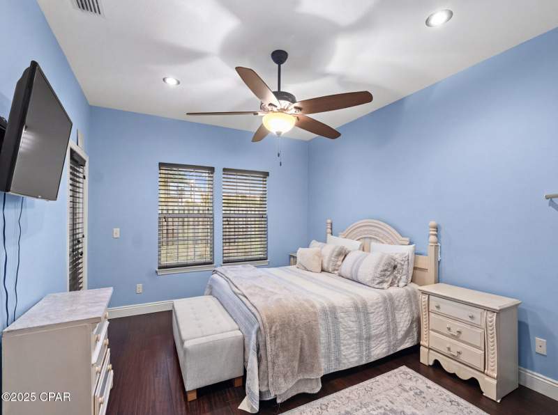 3 bedroom SingleFamilyResidence at 1008 E 10th Street, Lynn Haven, Lynn Haven — photo 5