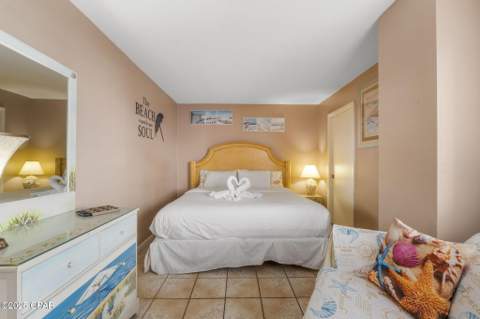 8815 Thomas Drive 207, Panama City FL - photo 16 of 24