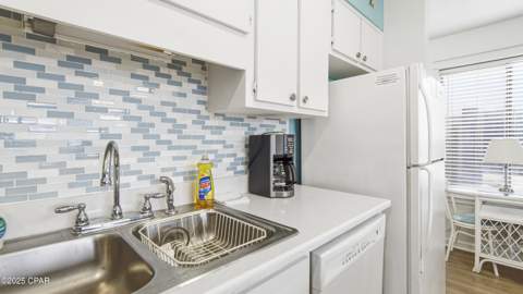 6829 Thomas Drive 301, Panama City FL - photo 9 of 26