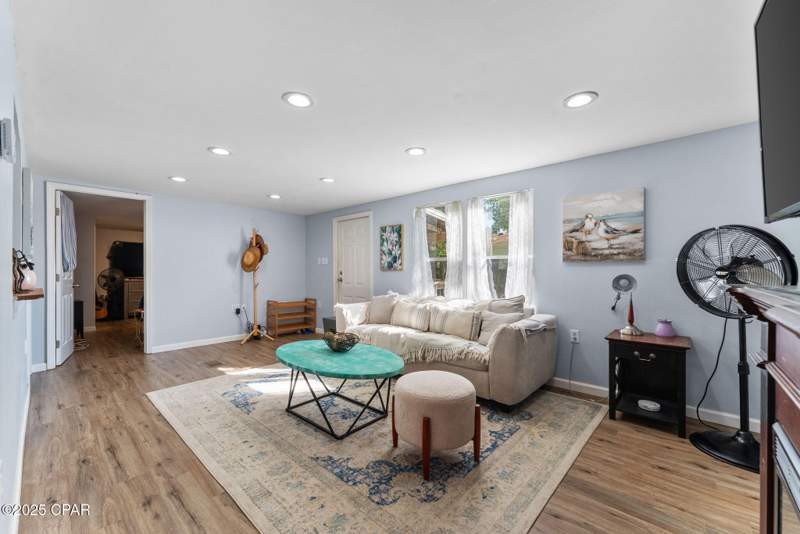 3 bedroom ManufacturedHome at 125 N Vestavia Street, Miramar Heights, Panama City Beach — photo 5