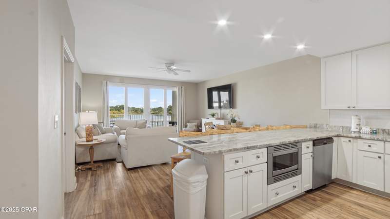 3 bedroom Condominium at 9902 S Thomas Drive 234, Laketown Wharf, Panama City — photo 5