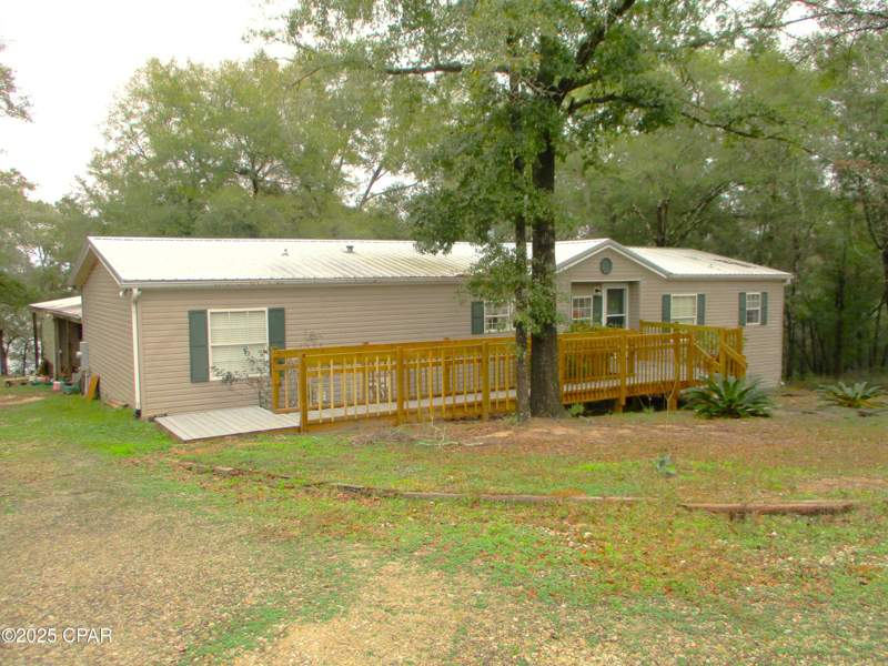 3 bedroom ManufacturedHome at 3515 Quail Ridge Drive, Leisure Lakes, Chipley — photo 2