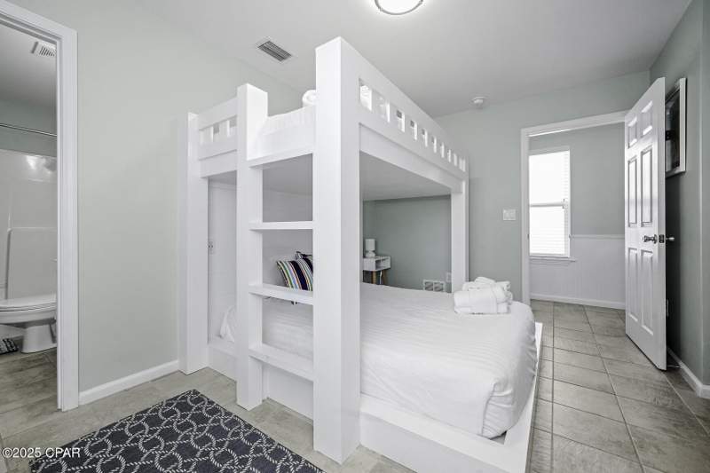 3 bedroom SingleFamilyResidence at 6134 County Road 30a, Brighton By The Sea, Port St Joe — photo 4