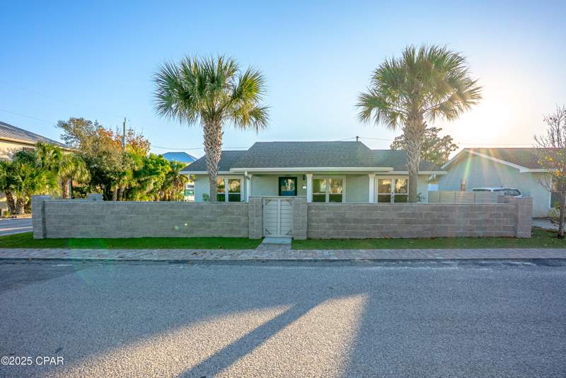 3 bedroom SingleFamilyResidence at 20003 First Avenue, Laguna Beach 2nd Add, Panama City Beach — photo 3