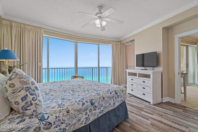 2 bedroom Condominium at 9450 S Thomas Drive 1703C, Boardwalk Central, Panama City — photo 4