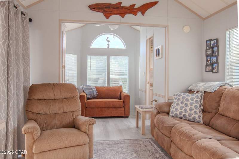 1 bedroom ManufacturedHome at 1219 Thomas Drive 123, Emerald Pointe Resort, Panama City — photo 4