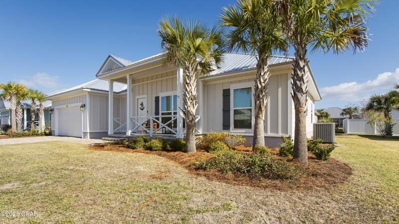 3 bedroom SingleFamilyResidence at 102 St Charles Street, Casuna, Mexico Beach — photo 2