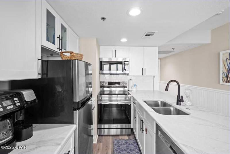 1 bedroom Condominium at 9850 S Thomas Drive 1011W, Sunbird Condo, Panama City Beach — photo 4