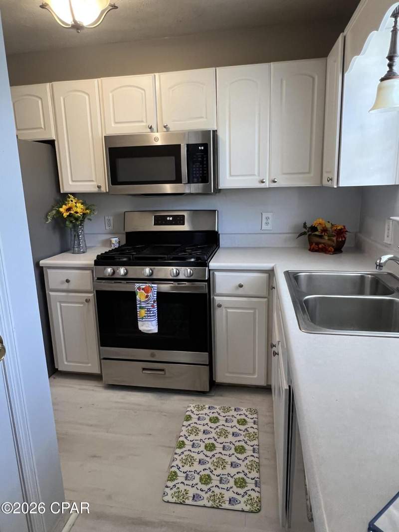 2 bedroom Attached at 6590 Harbour Boulevard, Harbour Towne, Panama City Beach — photo 5
