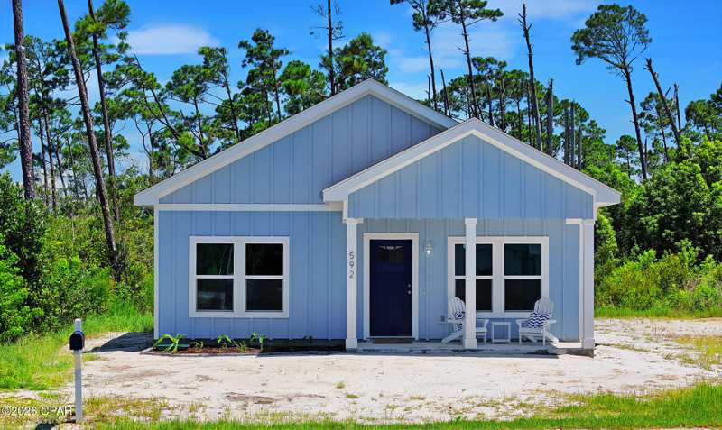 3 bedroom SingleFamilyResidence at 592 Bonnet Street, Beacon Hill, Port St Joe — photo 1