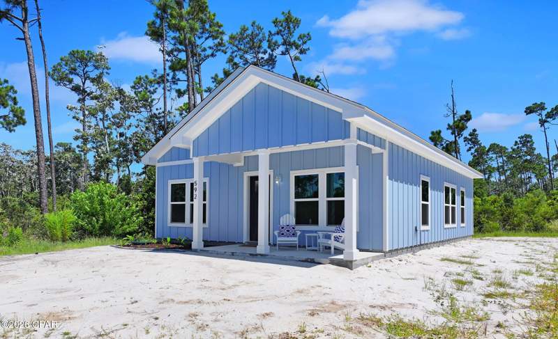 3 bedroom SingleFamilyResidence at 592 Bonnet Street, Beacon Hill, Port St Joe — photo 2