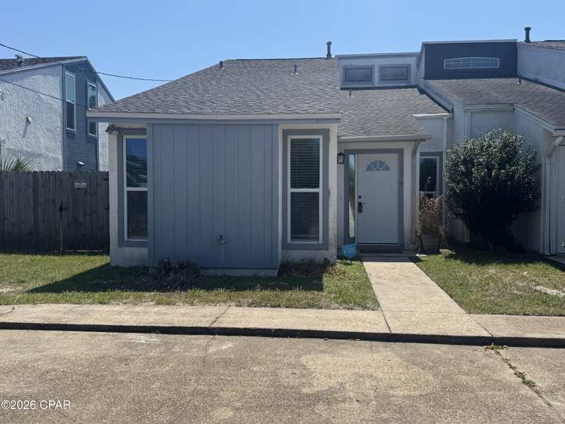 2 bedroom Attached at 5014 Hickory Street, Hickory Park, Panama City — photo 1