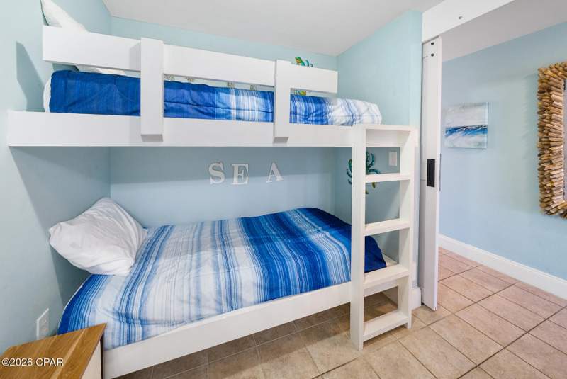 1 bedroom Condominium at 9860 S Thomas Drive 604, Laketown Wharf, Panama City — photo 4