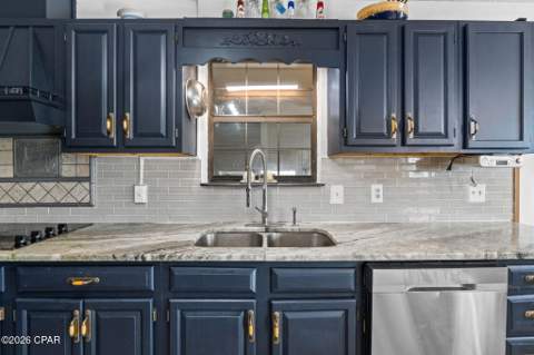 2686 Mona Lane, Alford FL - photo 13 of 38