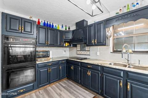 2686 Mona Lane, Alford FL - photo 14 of 38