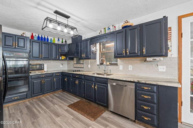 3 bedroom SingleFamilyResidence at 2686 Mona Lane, Holiday Estates, Alford — photo 3