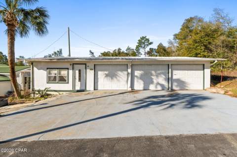 2686 Mona Lane, Alford FL - photo 7 of 38