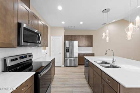 8674 Tropics Avenue, Panama City Beach FL - photo 12 of 86