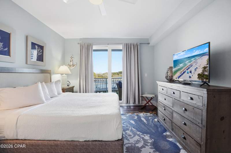 2 bedroom Condominium at 9902 S Thomas Drive 130, Laketown Wharf, Panama City — photo 4