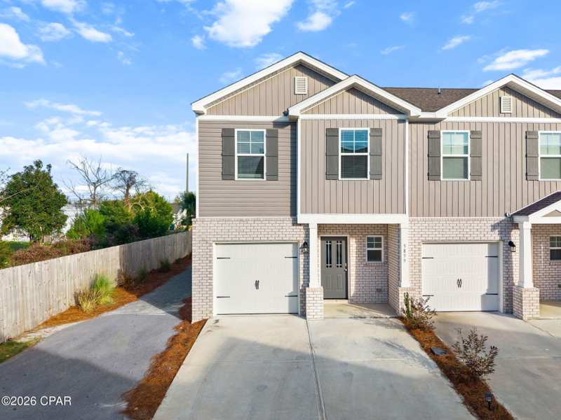 3 bedroom Attached at 5899 Tyndall Place, Tyndall Station, Panama City — photo 1