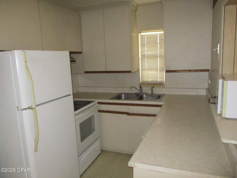 3 bedroom SingleFamilyResidence at 1901 Hickory Avenue, Hentz 1st Add Unit B, Panama City — photo 5
