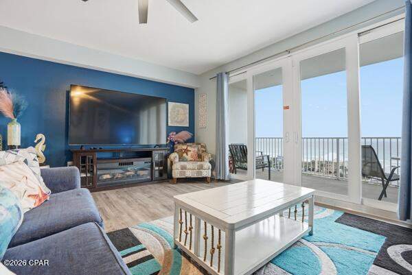 1 bedroom Condominium at 9860 S Thomas Drive 705, Laketown Wharf, Panama City — photo 4