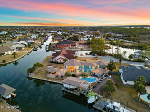 1004 Sunset Lane, Lynn Haven FL - photo 6 of 98
