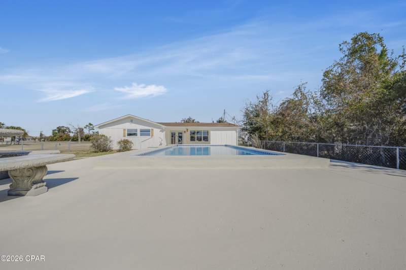 4 bedroom SingleFamilyResidence at 1434 W Park Lane, East Bay Park, Panama City — photo 3