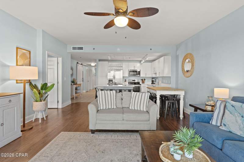 3 bedroom Condominium at 9902 S Thomas Drive 333, Laketown Wharf Phase II, Panama City — photo 5