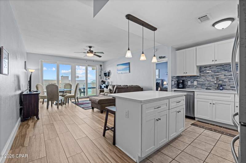 3 bedroom Condominium at 9860 S Thomas Drive 1006, Laketown Wharf, Panama City — photo 3