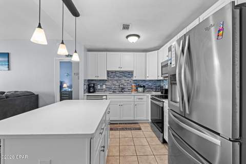 9860 S Thomas Drive 1006, Panama City FL - photo 7 of 33