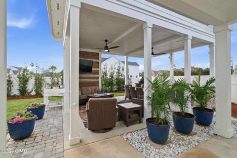 725 Landing Circle, Panama City Beach FL - photo 17 of 47
