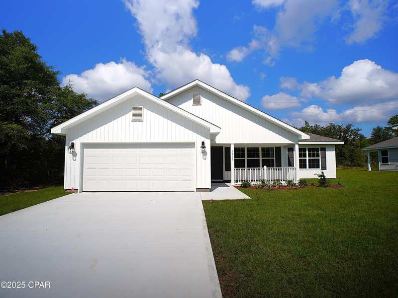 3 bedroom SingleFamilyResidence at 3900 Bricknell Avenue, Sunny Hills Unit 1, Chipley — photo 1