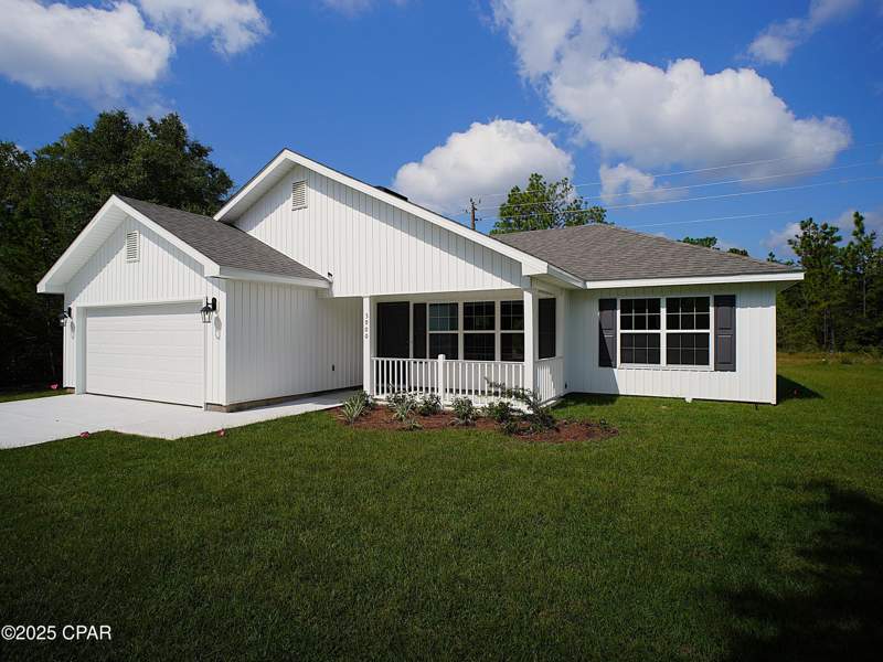 3 bedroom SingleFamilyResidence at 3900 Bricknell Avenue, Sunny Hills Unit 1, Chipley — photo 2