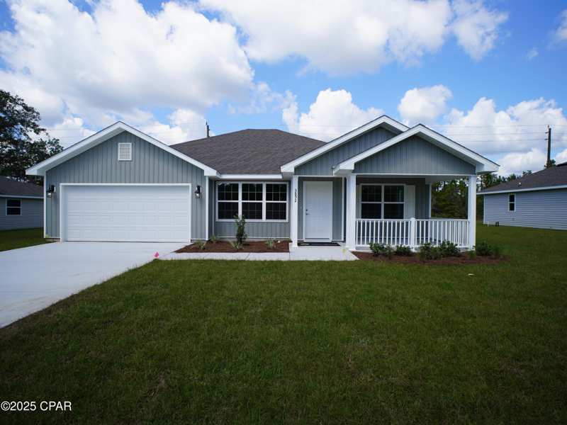 3 bedroom SingleFamilyResidence at 3892 Bricknell Avenue, Sunny Hills Unit 1, Chipley — photo 1