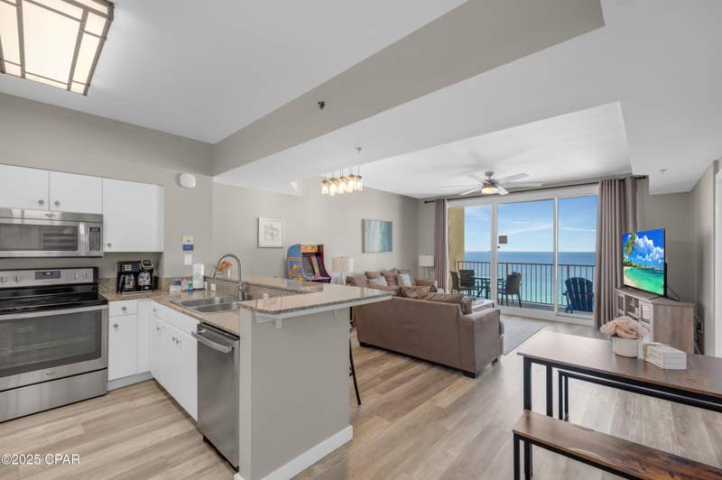 2 bedroom Condominium at 9900 S Thomas Drive 1817, Shores Of Panama, Panama City Beach — photo 2