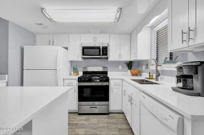 2 bedroom Attached at 170 W Leslie Lane, Gulf Highlands Beach Resort, Panama City Beach — photo 5