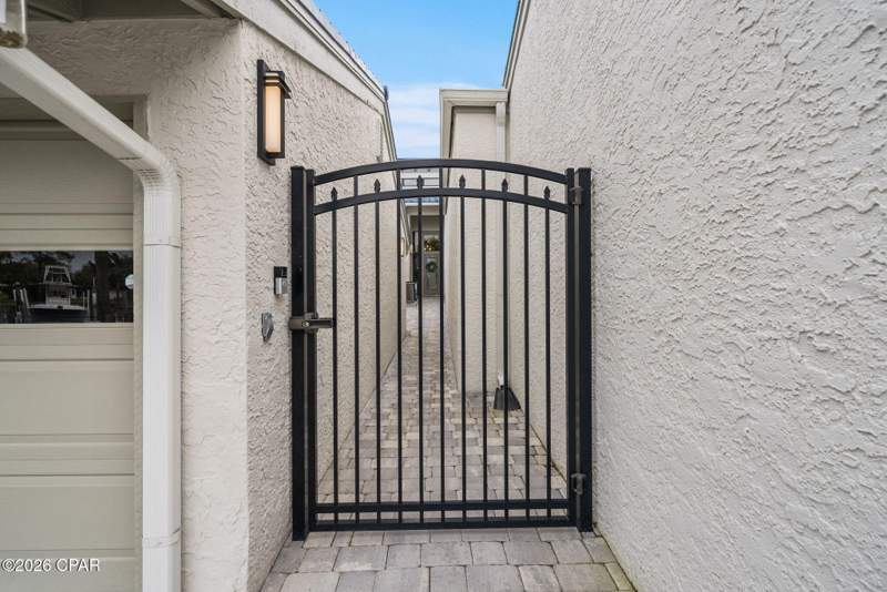 2 bedroom Attached at 425 Bay Shore Drive 11, The Moorings, Panama City Beach — photo 2
