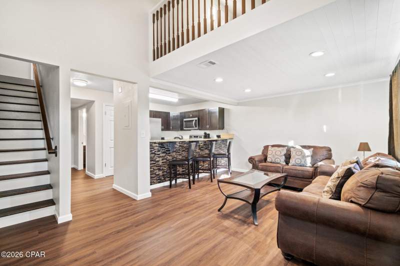 5 bedroom Triplex at 5218 Beach Drive, Biltmore Beach, Panama City — photo 4