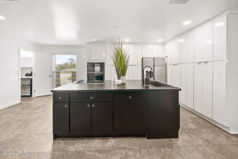 1006 Goose Bayou Road, Lynn Haven FL - photo 12 of 61