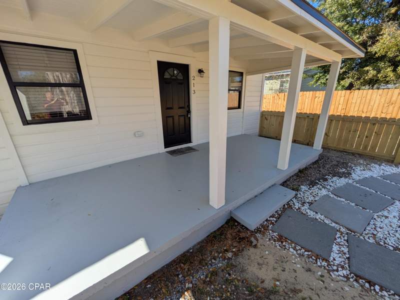 2 bedroom SingleFamilyResidence at 213 Springfield Avenue, Springfield, Panama City — photo 4