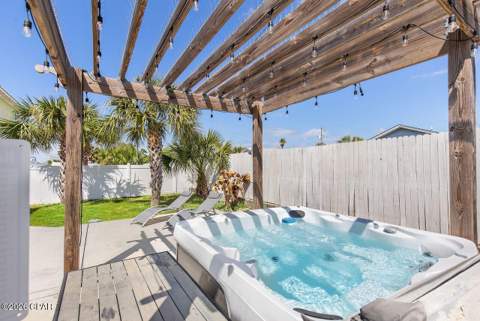 5522 Thomas Drive, Panama City FL - photo 19 of 23